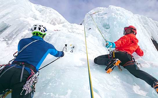 Seguro de viaje para escalada en hielo